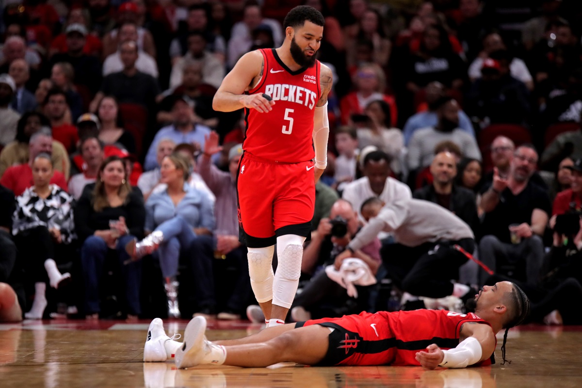 Fred VanVleet et Dillon Brooks Rockets