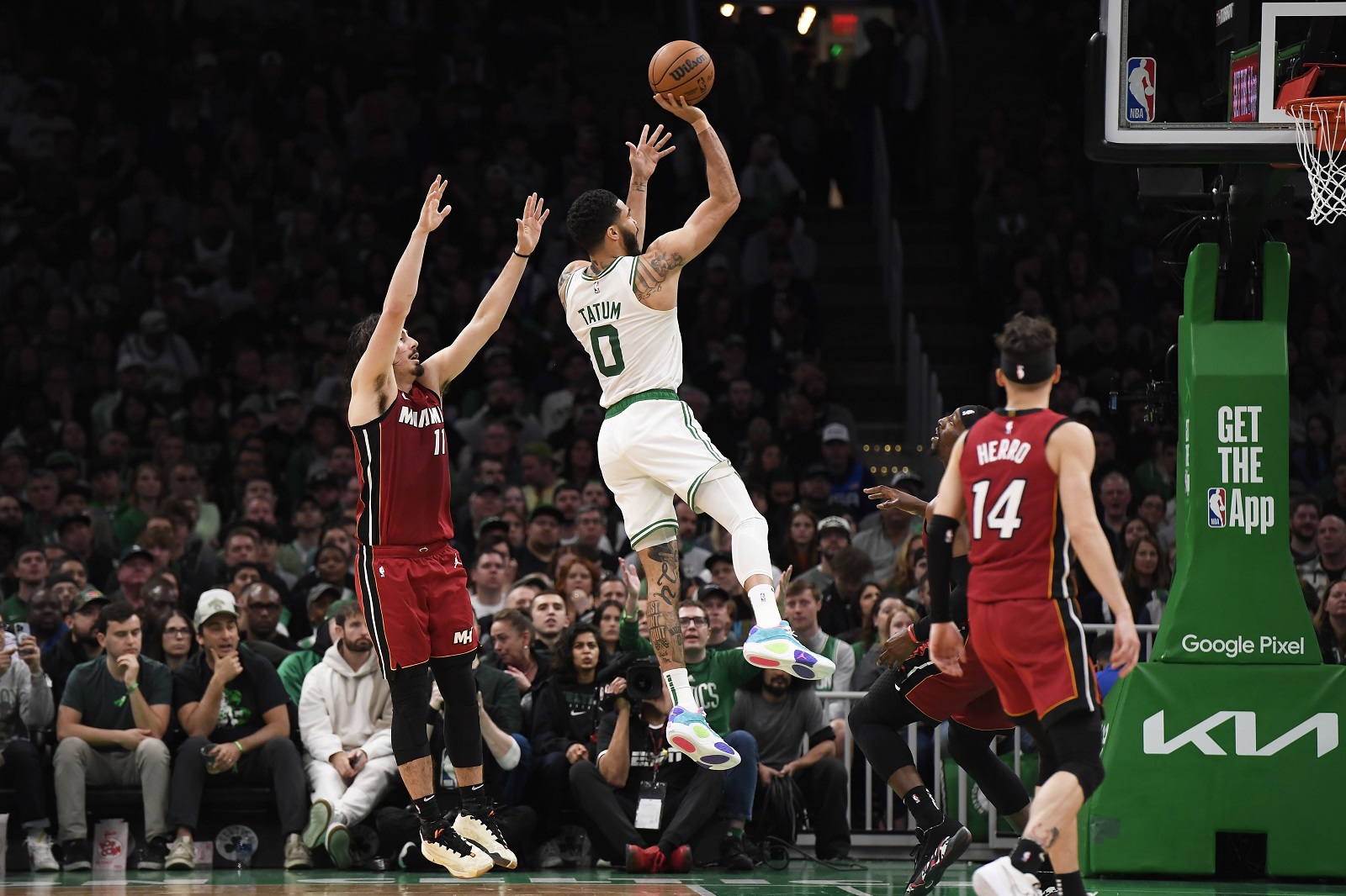 Jayson Tatum (Celtics) face au Heat