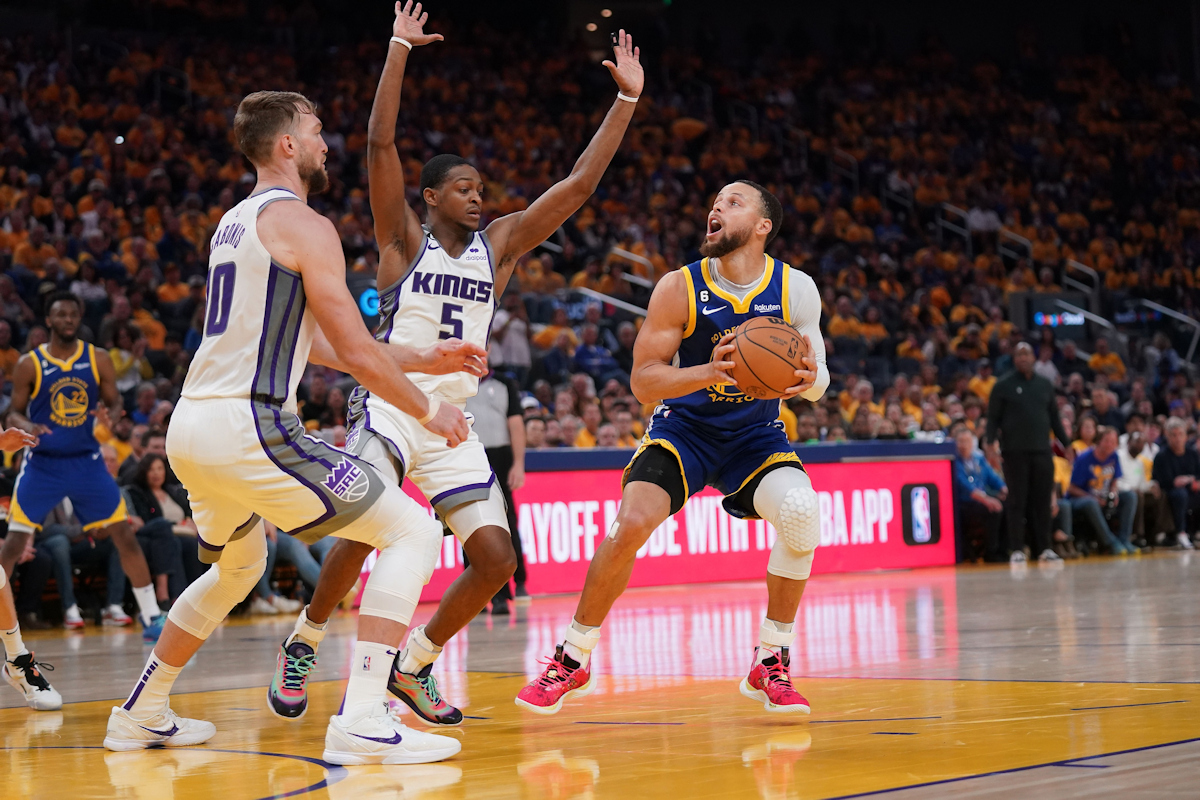 Stephen Curry face aux Kings