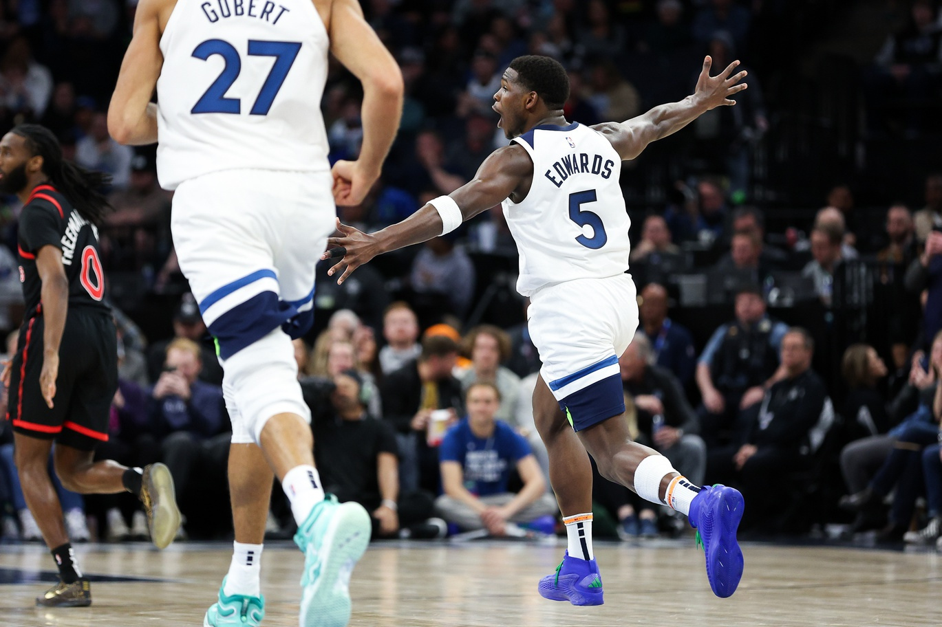 Anthony Edwards (Wolves)