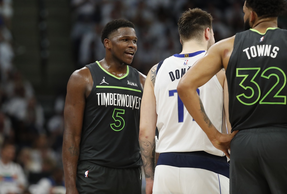 Anthony Edwards Wolves