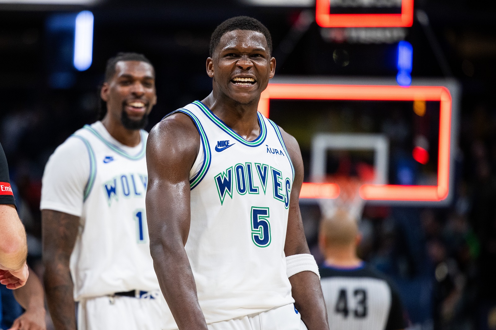 Anthony Edwards et les Wolves