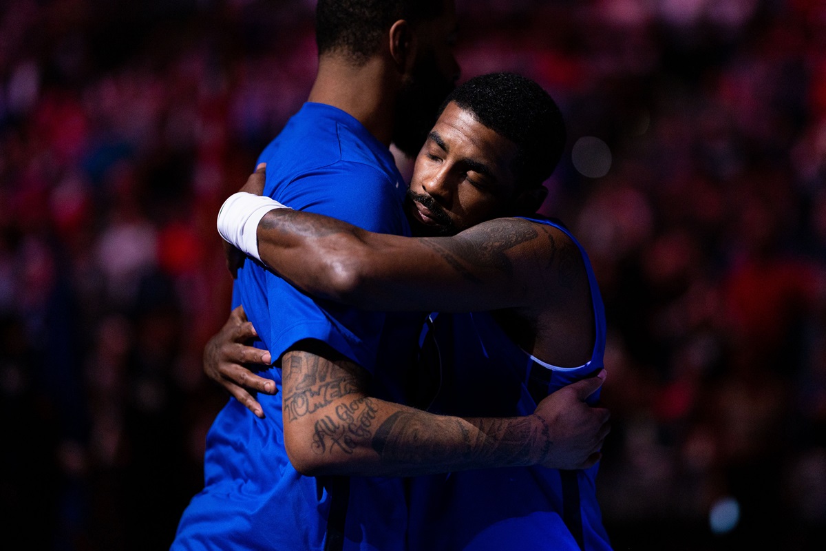Markieff Morris et Kyrie Irving