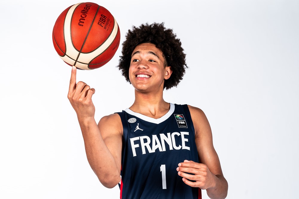 Pacôme Dadiet avec l'équipe de France U17