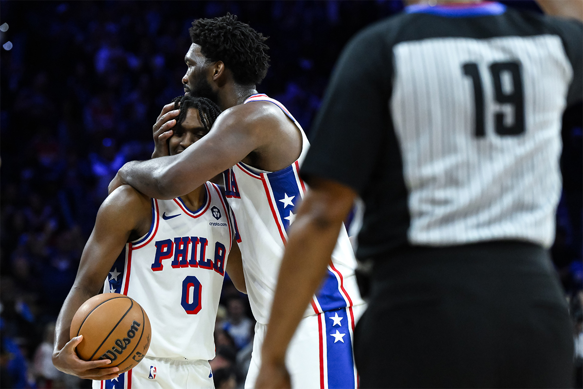 Tyrese Maxey et Joel Embiid