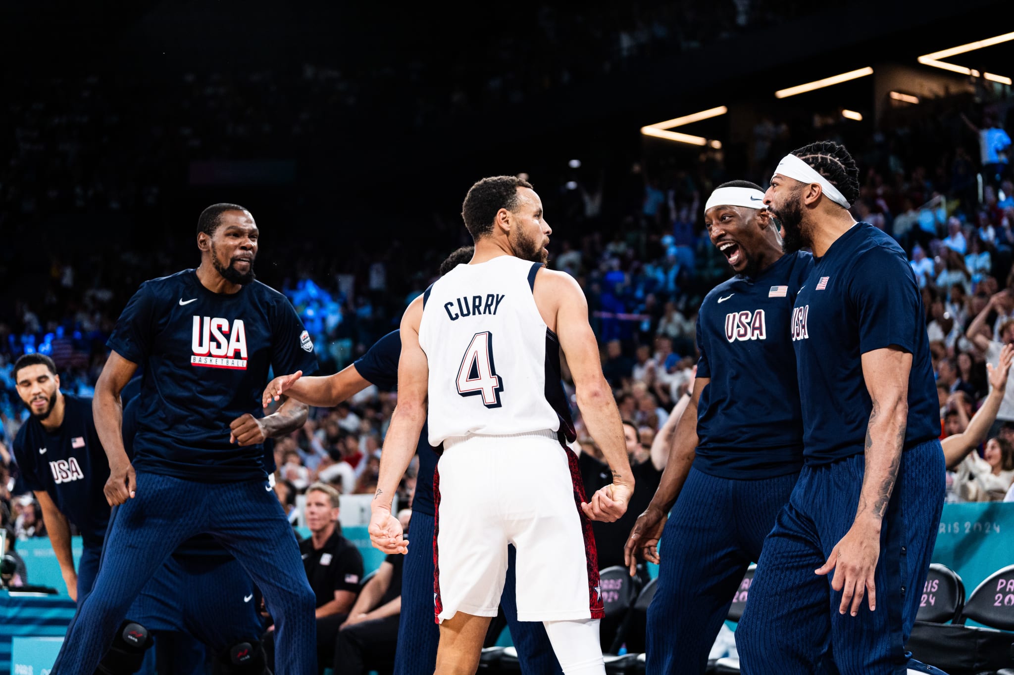 Stephen Curry et les Etats-Unis face à la Serbie