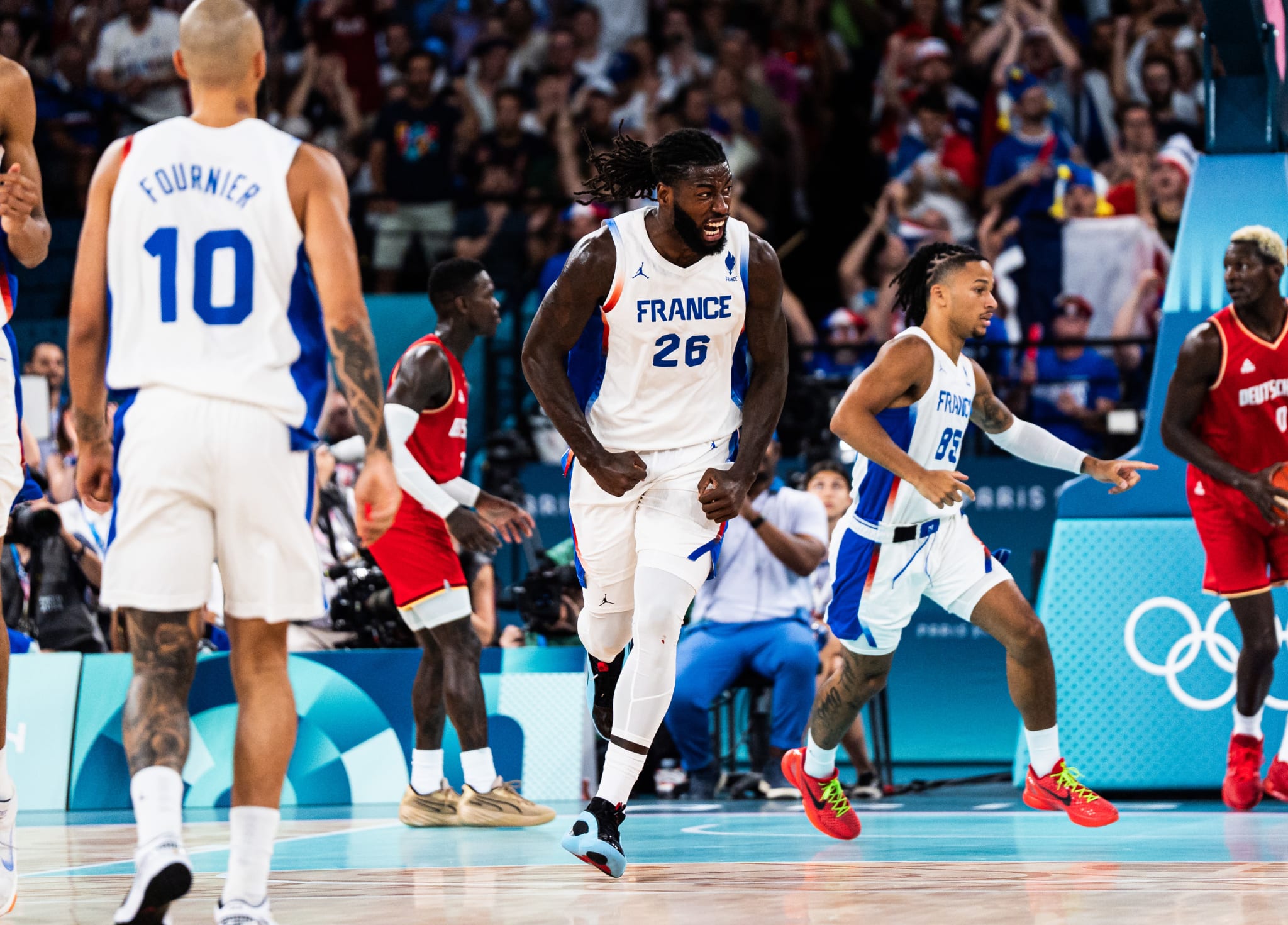 Mathias Lessort et les Bleus