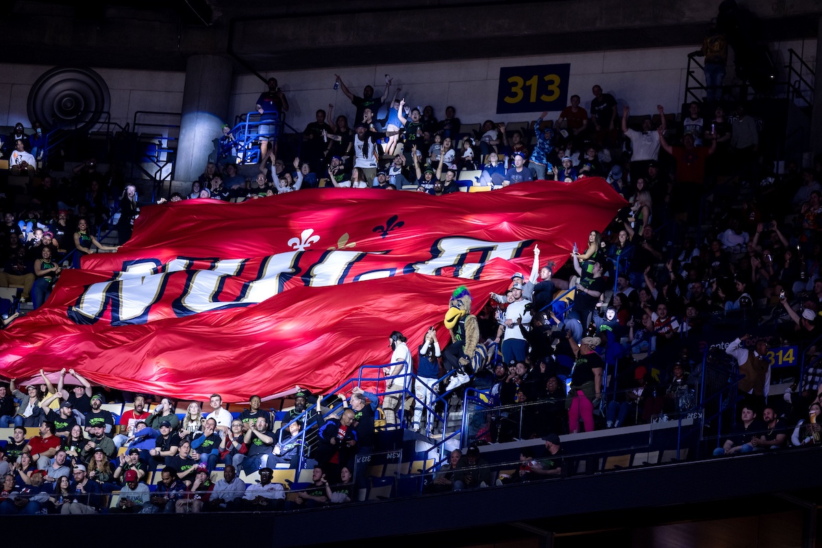 Pelicans - Smoothie King Center