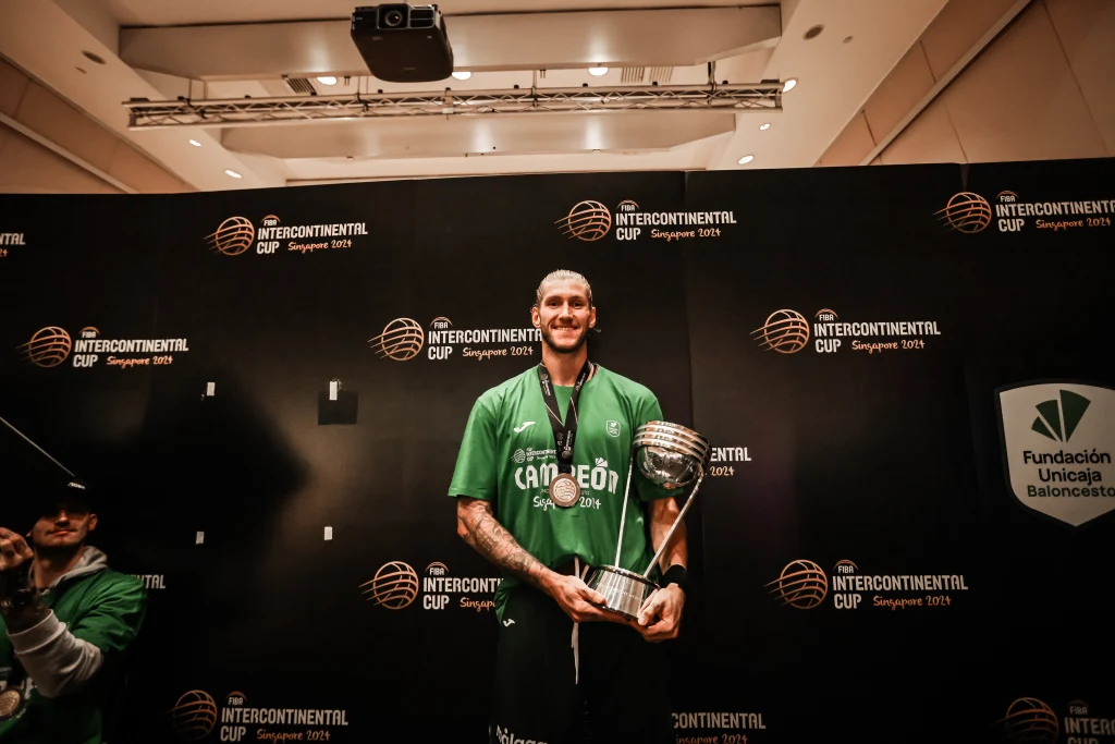 Dylan Osetkowski, MVP et champion avec l'Unicaja Malaga