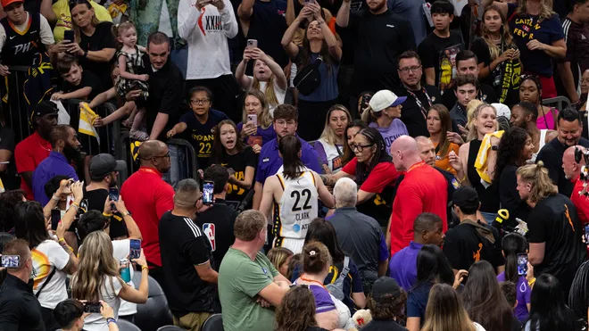 salles wnba affluence