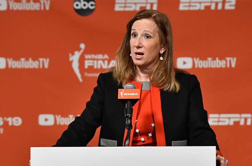 Cathy Engelbert, la patronne de la WNBA