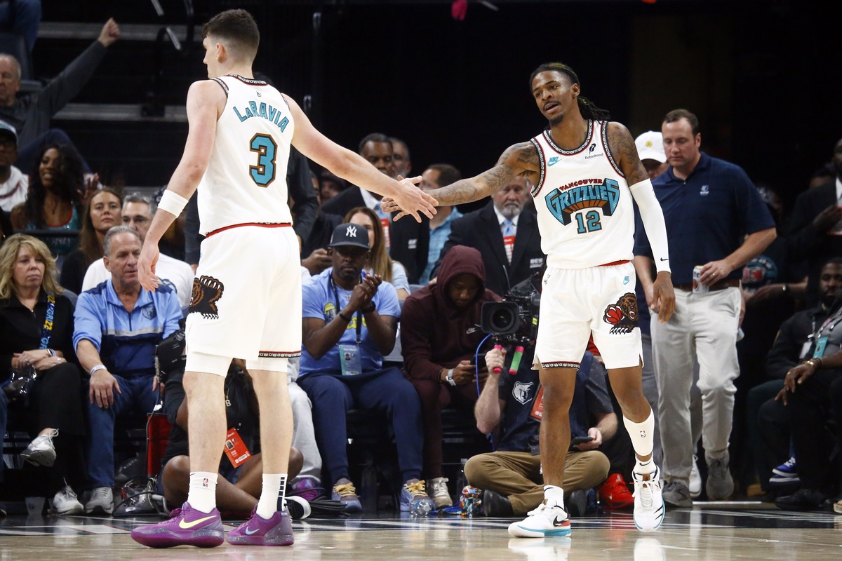 Jake LaRavia avec les Grizzlies