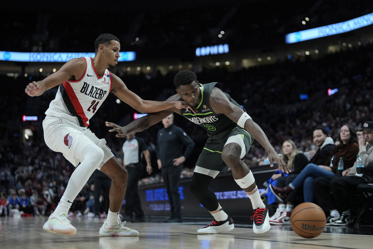 Anthony Edwards et les Wolves