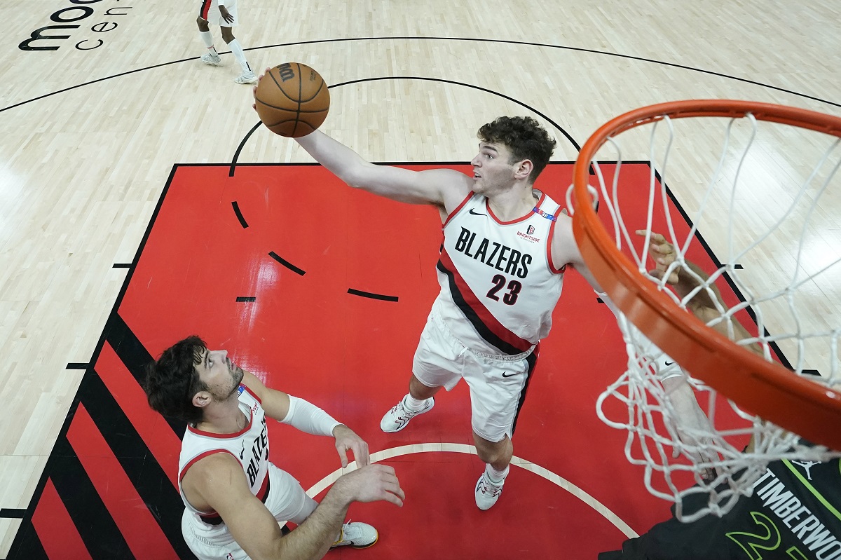 Donovan Clingan (Blazers) contre les Wolves