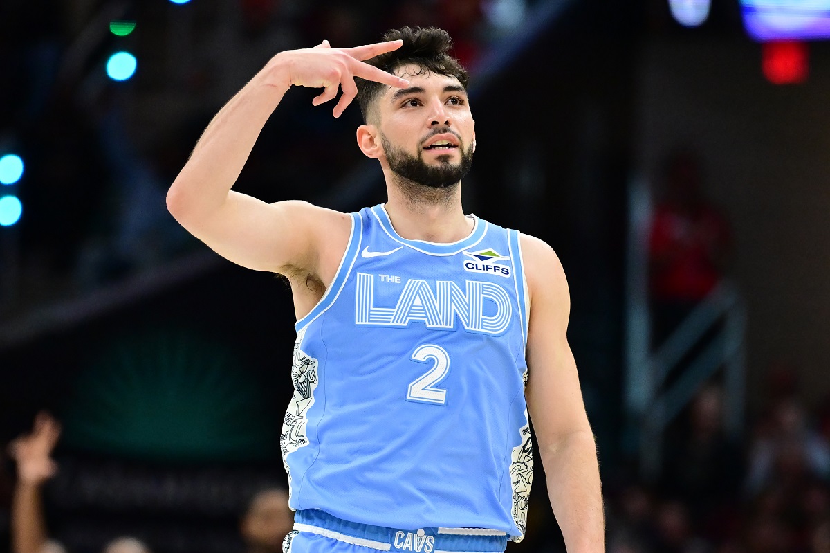Ty Jerome (Cavaliers) contre les Hornets