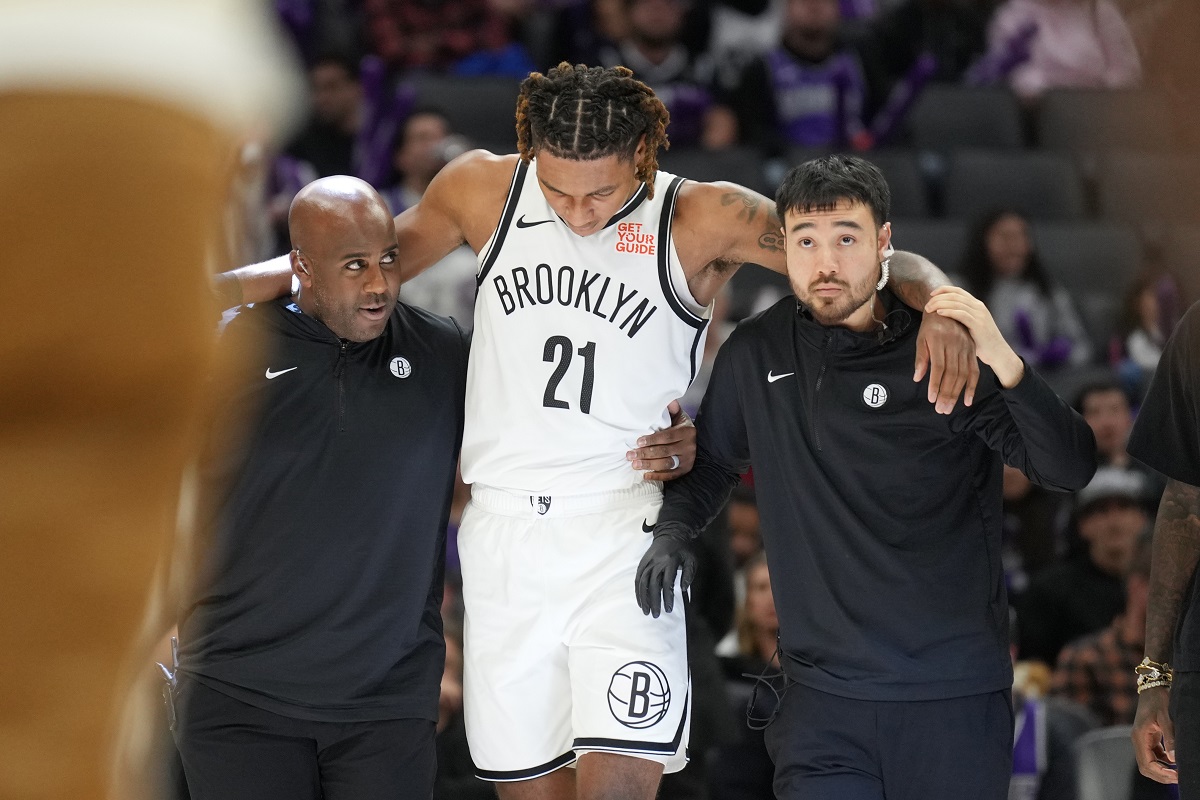 Noah Clowney (Nets) blessé contre les Kings