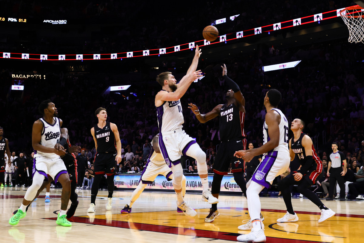 Domantas Sabonis avec les Kings face au Heat