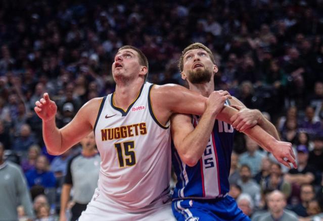 Domantas Sabonis et Nikola Jokic