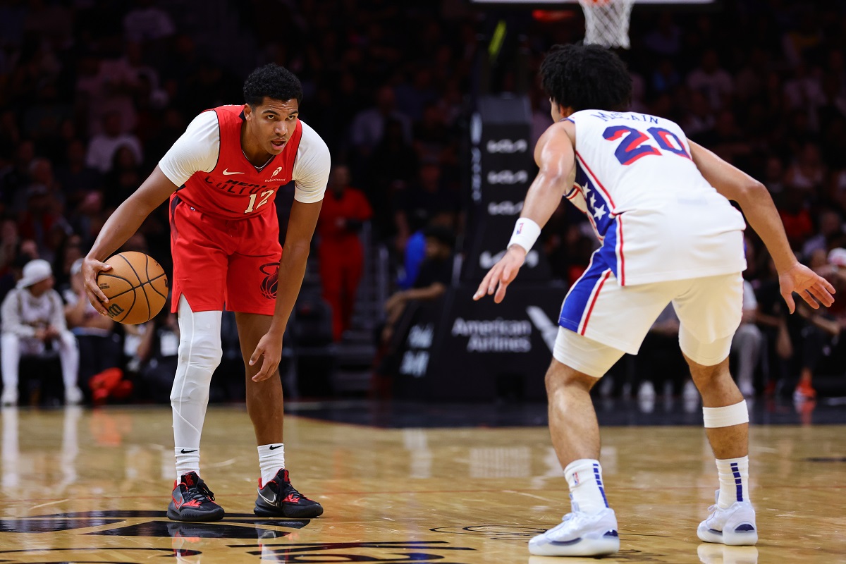 Dru Smith (Heat) contre les Sixers