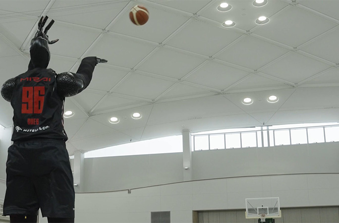 Le robot CUE6 de Toyota