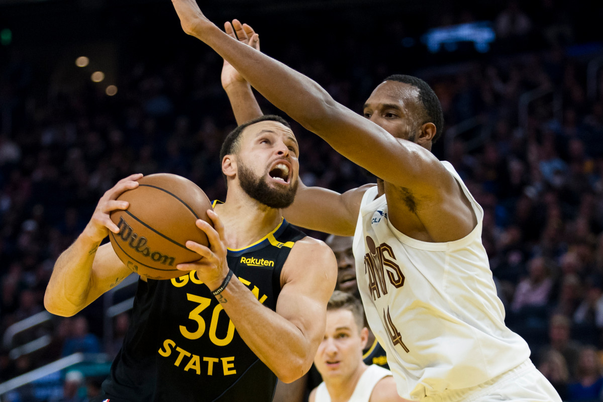 Stephen Curry et les Warriors face aux Cavaliers