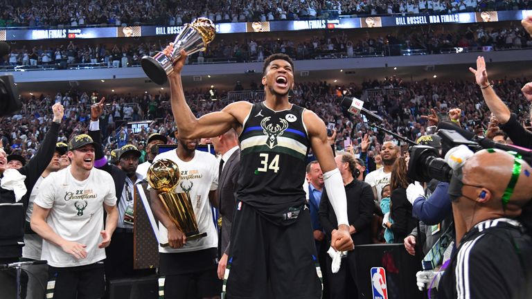 Giannis Antetokounmpo avec les Bucks