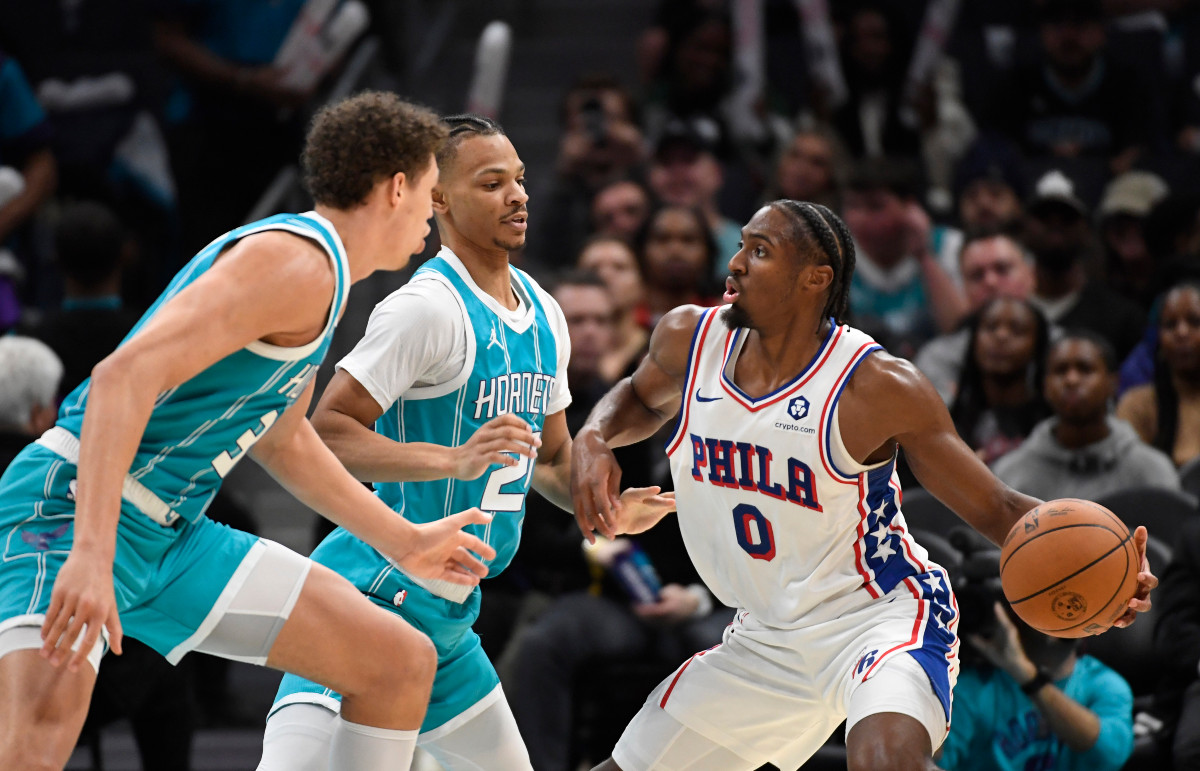 Tyrese Maxey et les Sixers face aux Hornets