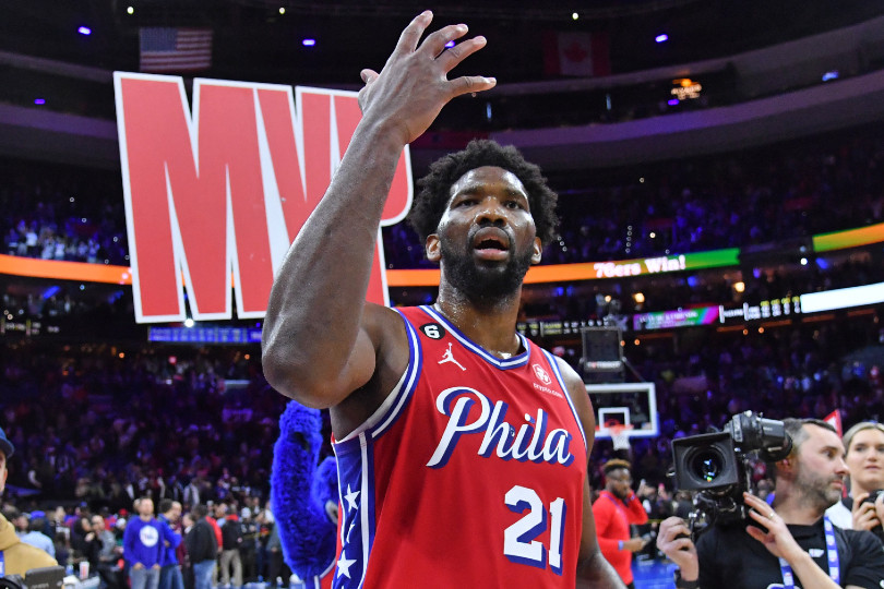 Joel Embiid reste à l'infirmerie 7 à 10 jours supplémentaires