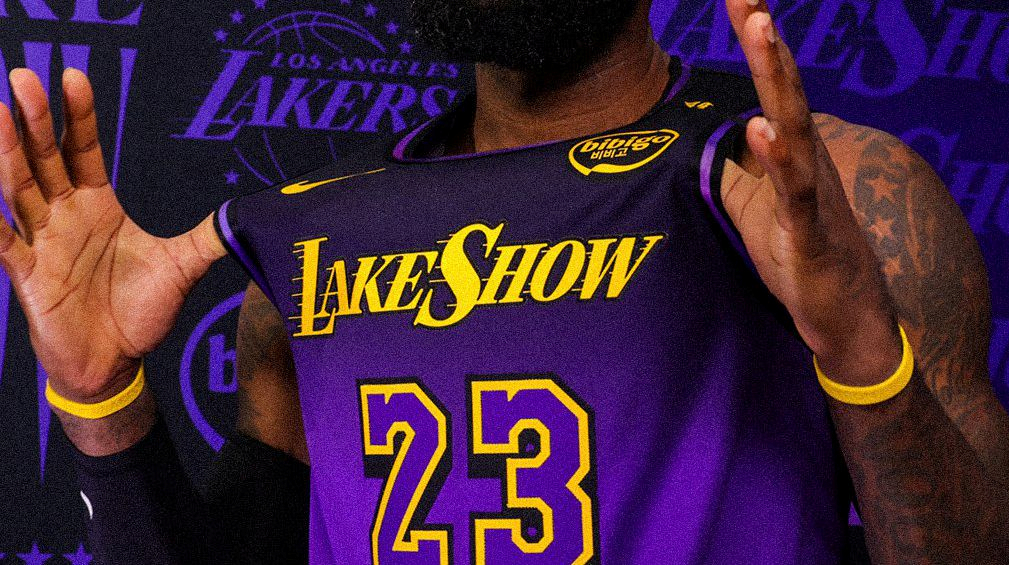 lakers lake show