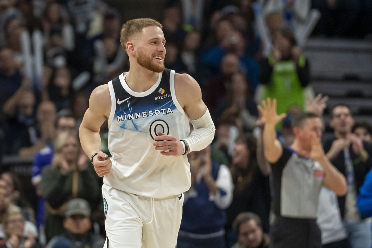 Donte DiVincenzo avec les Wolves