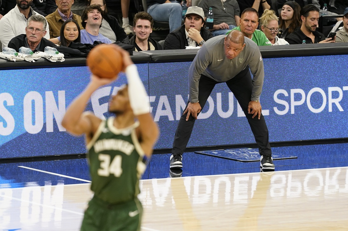 Doc Rivers, l'entraîneur des Bucks contre les Spurs