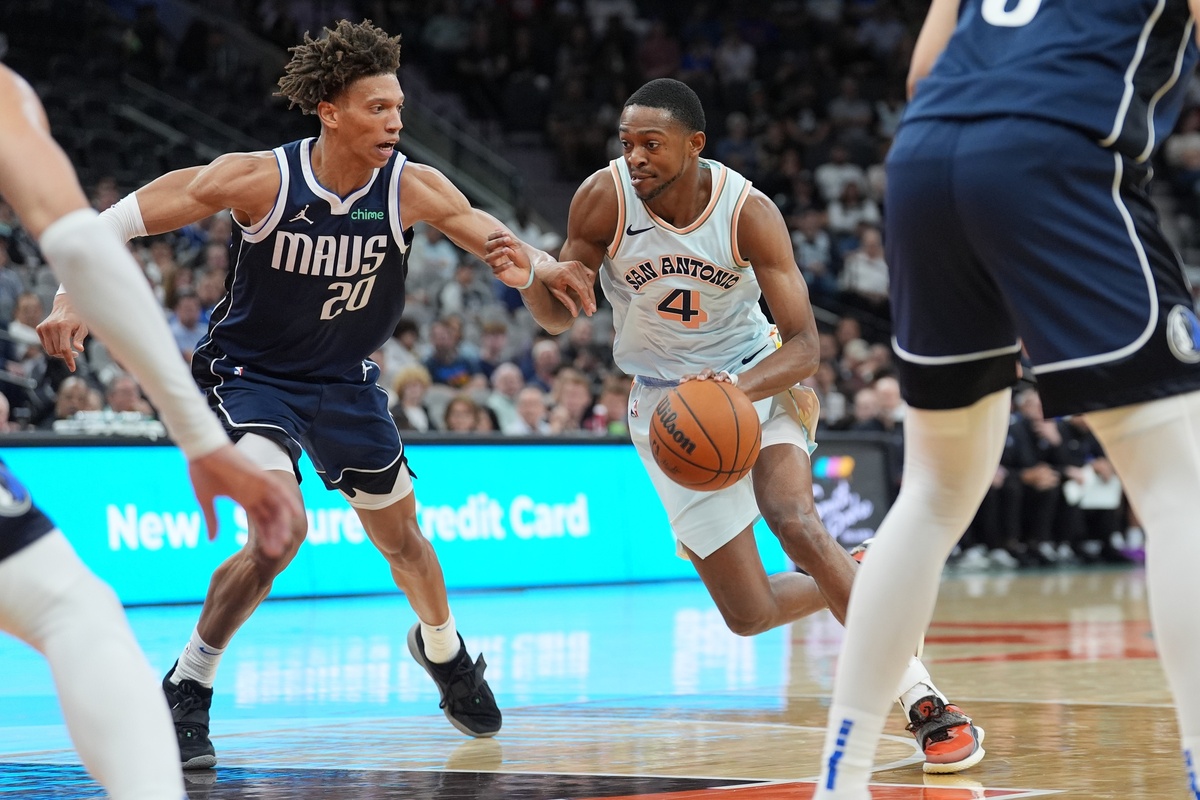 De'Aaron Fox et les Spurs face aux Mavericks
