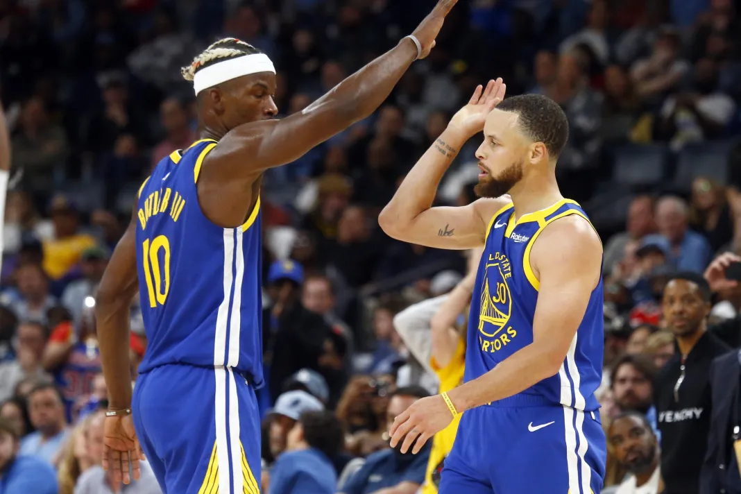 Stephen Curry et les Warriors face aux Grizzlies