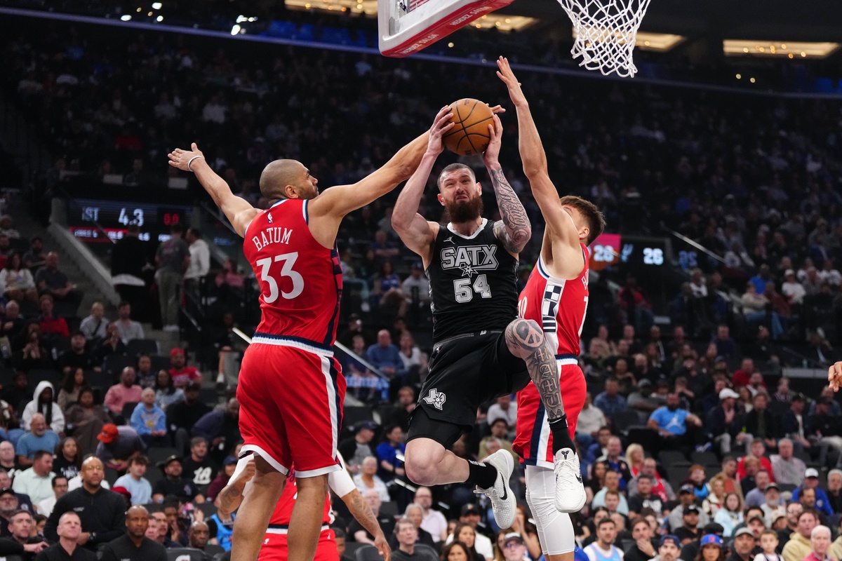 Les Clippers face aux Spurs