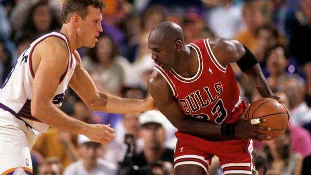 Un maillot de Michael Jordan vendu 2.6 millions de dollars