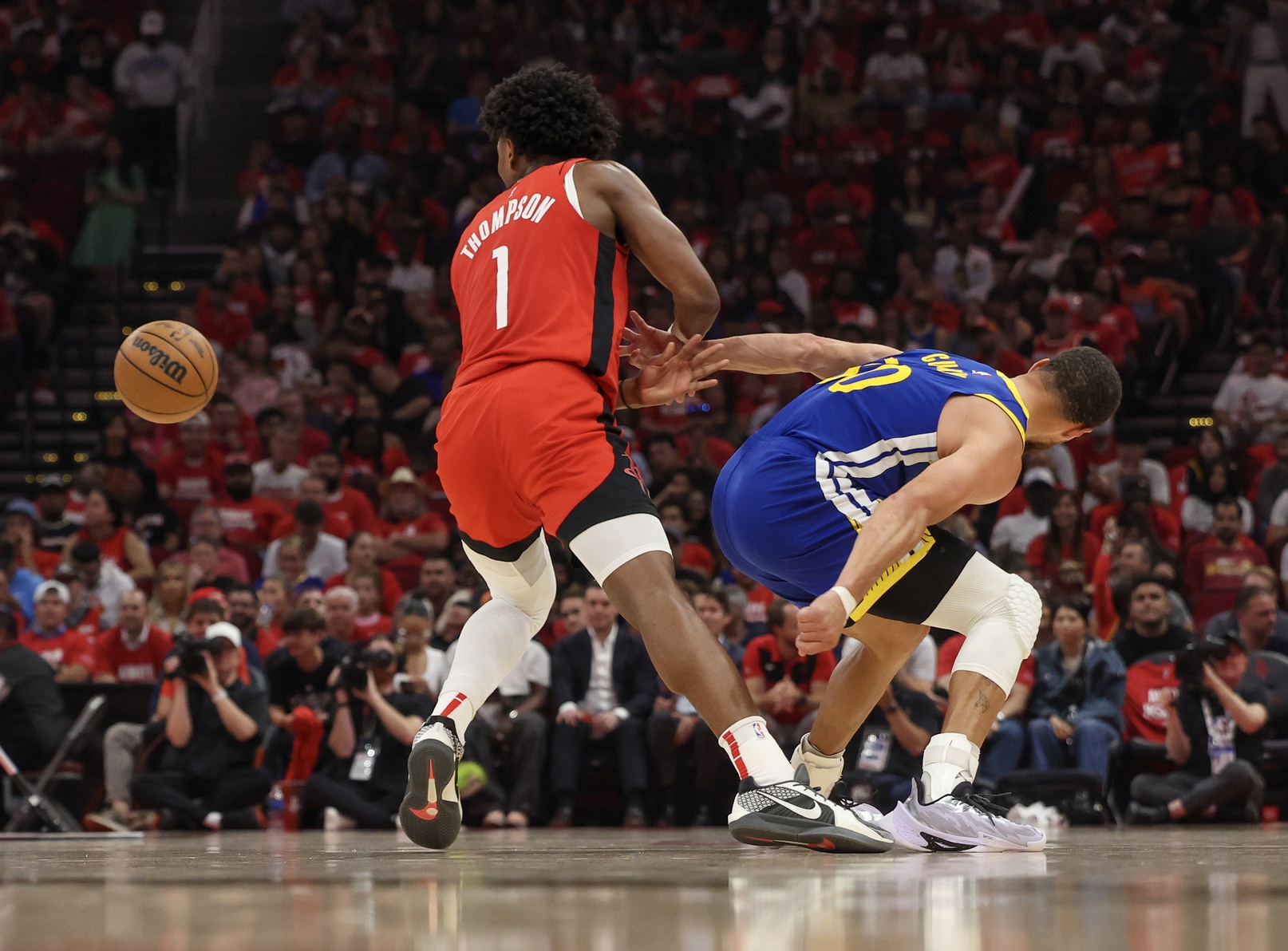 Les Rockets face aux Warriors de Stephen Curry