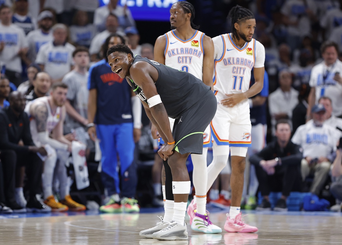 Anthony Edwards Wolves