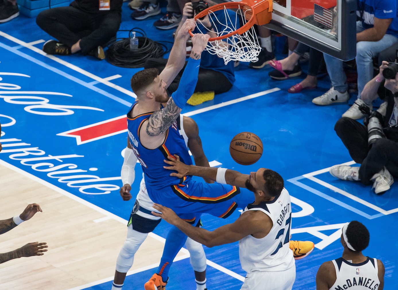 Le Thunder d'Isaiah Hartenstein