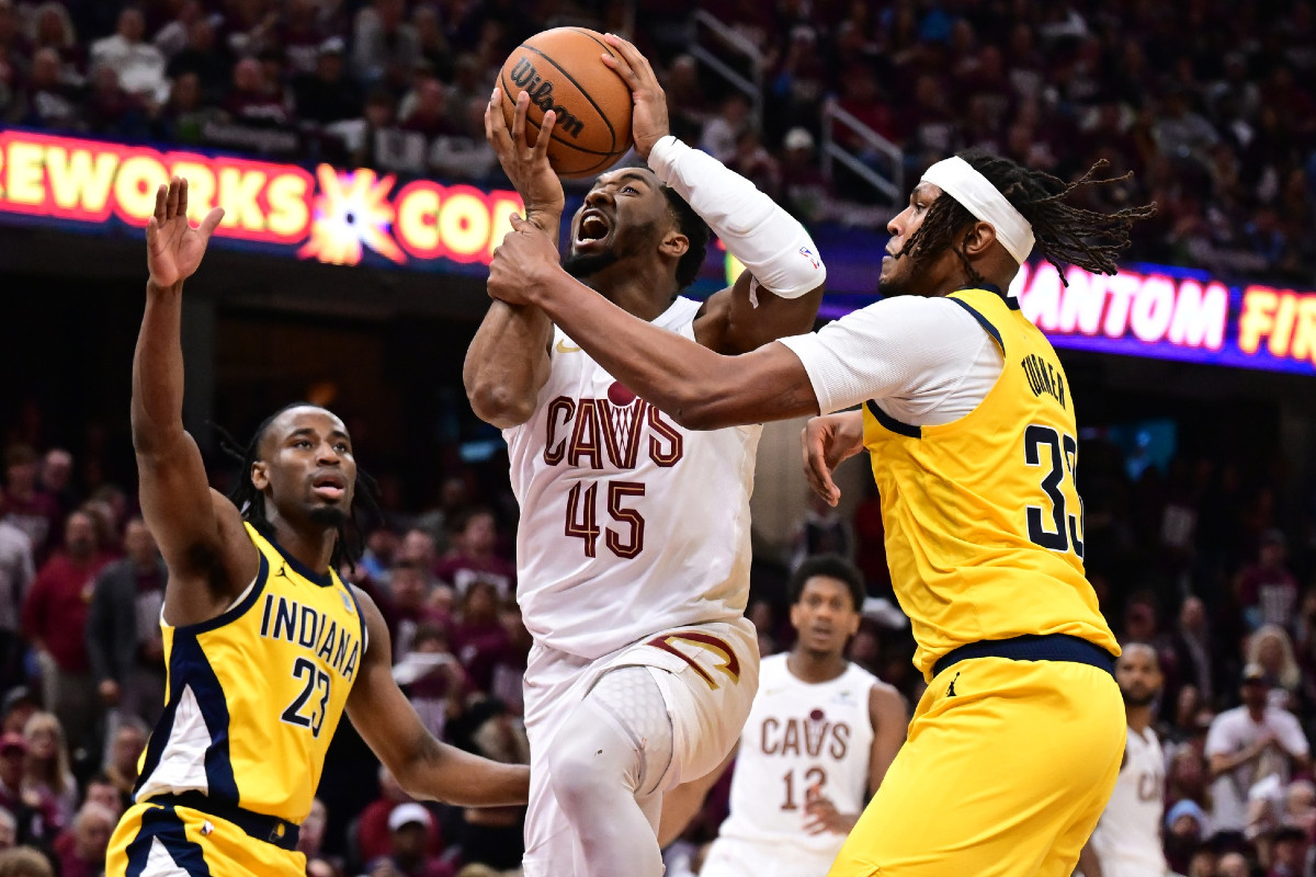 Donovan Mitchell et les Cavalirs face aux Pacers