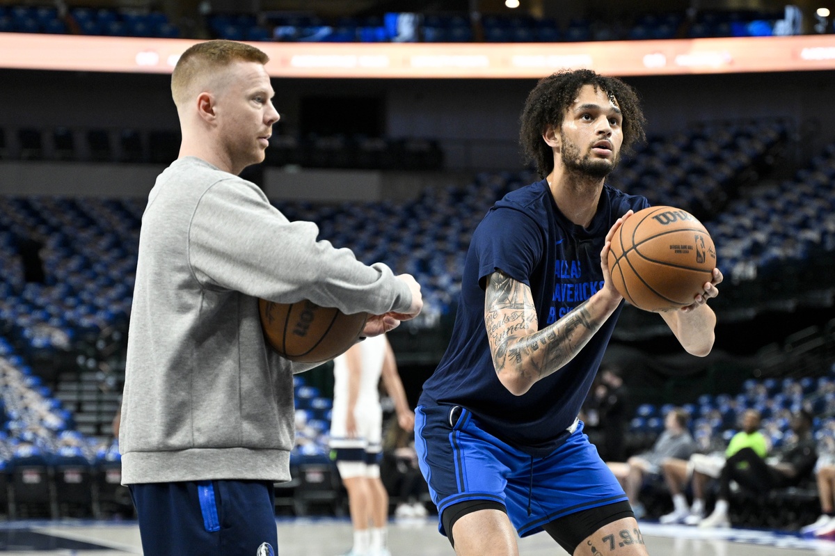 Sean Sweeney avec les Mavericks