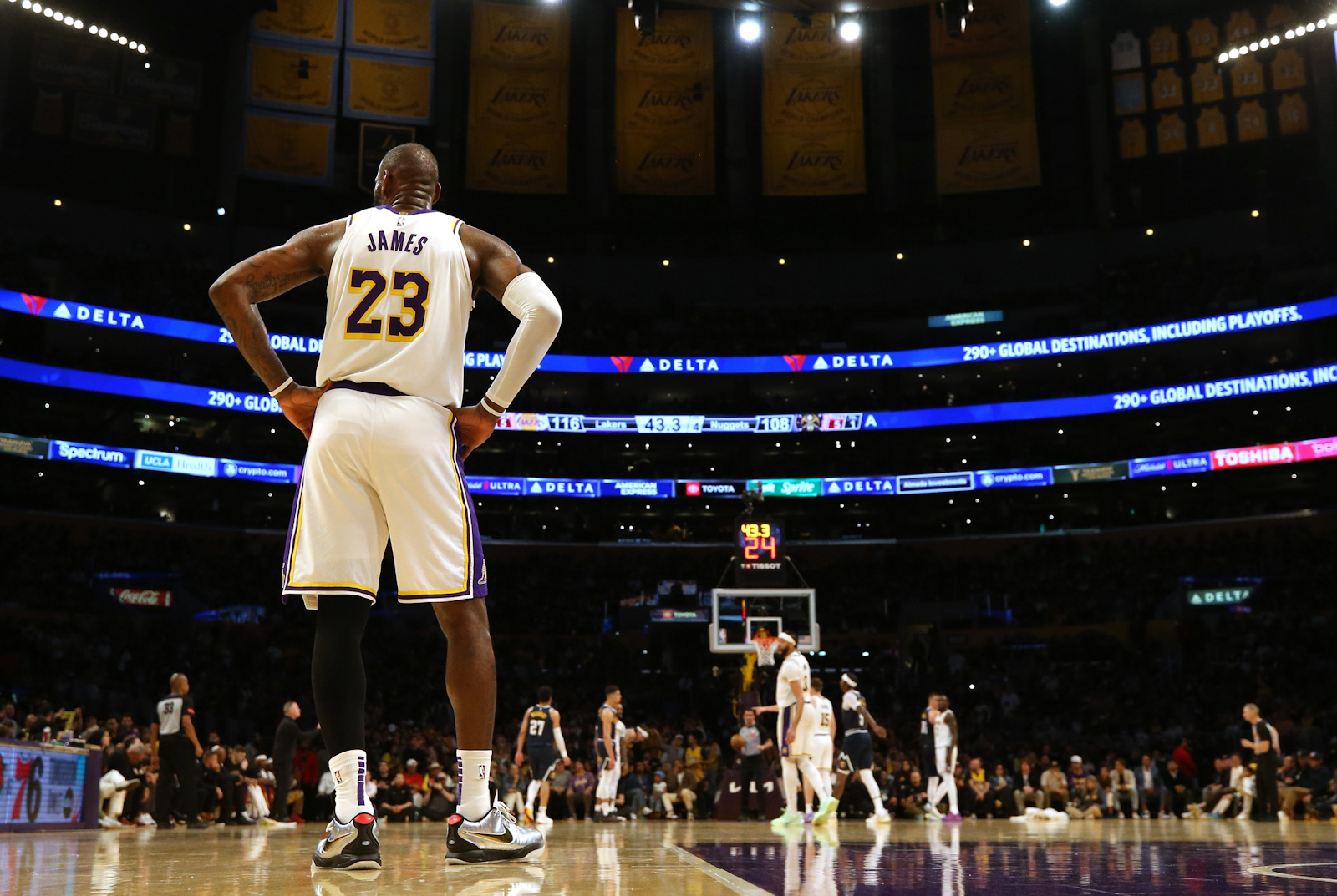 LeBron James avec les Lakers