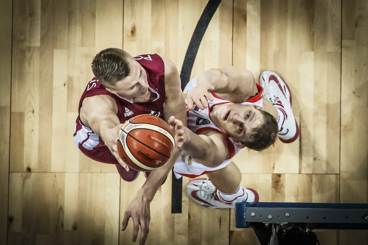 Kristaps Porzingis avec la Lettonie