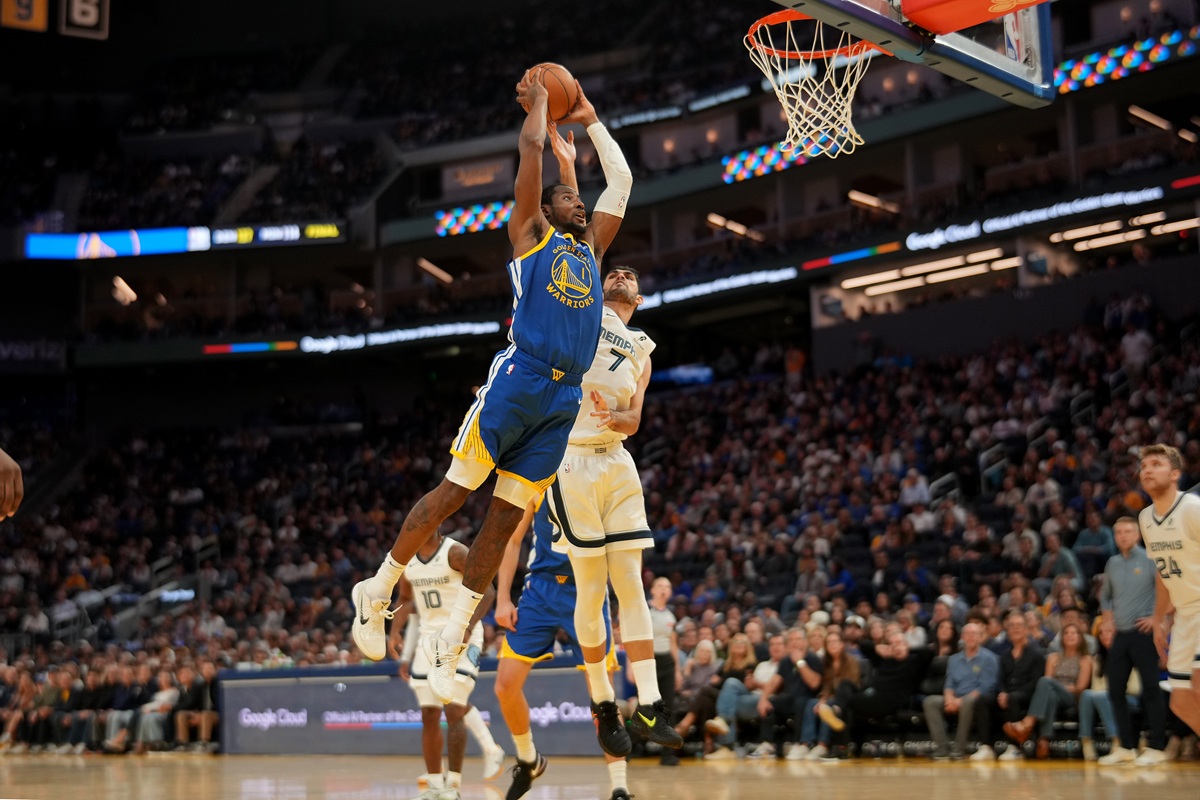 Jonathan Kuminga (Warriors) au dunk contre les Grizzlies