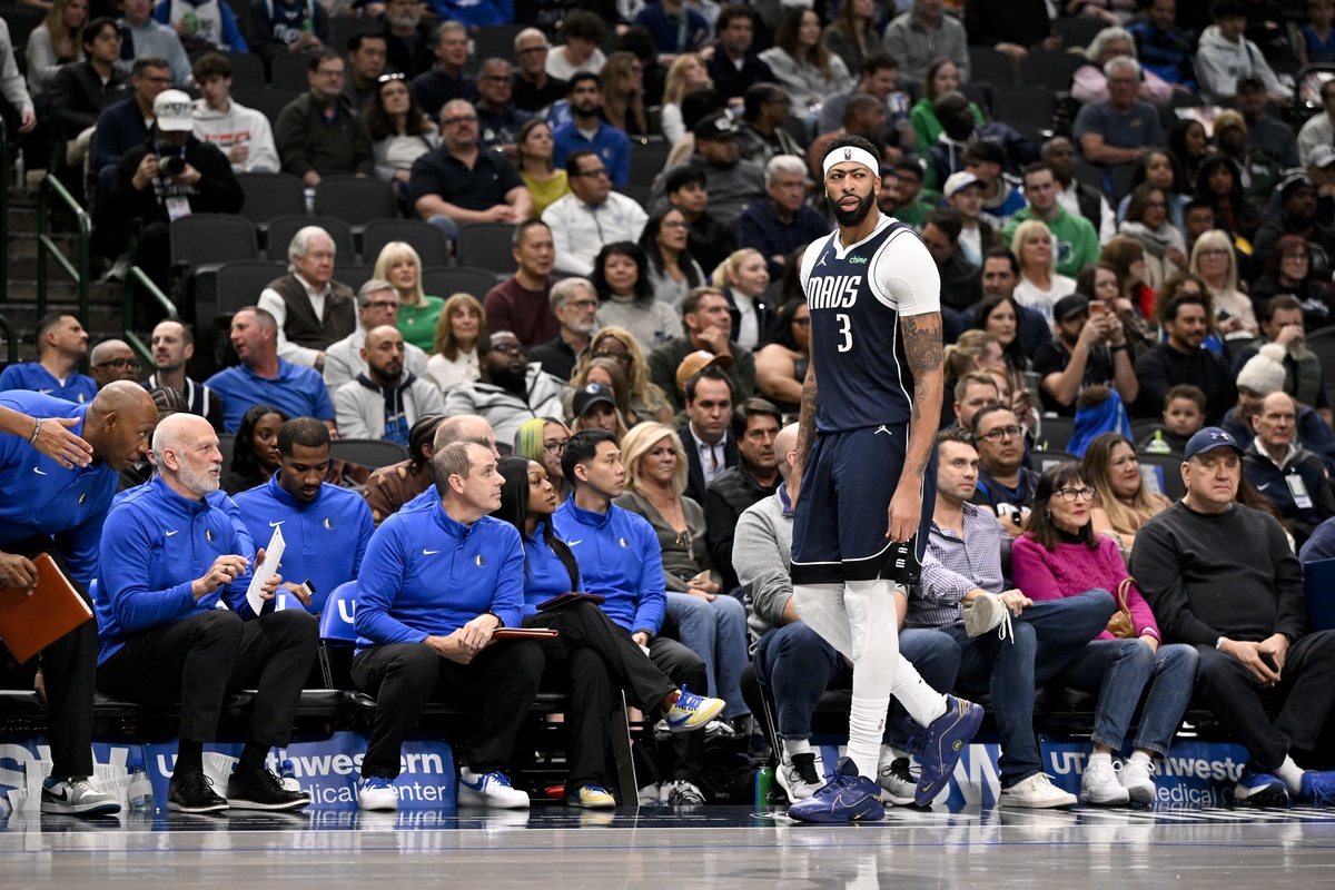 Anthony Davis et les Mavericks