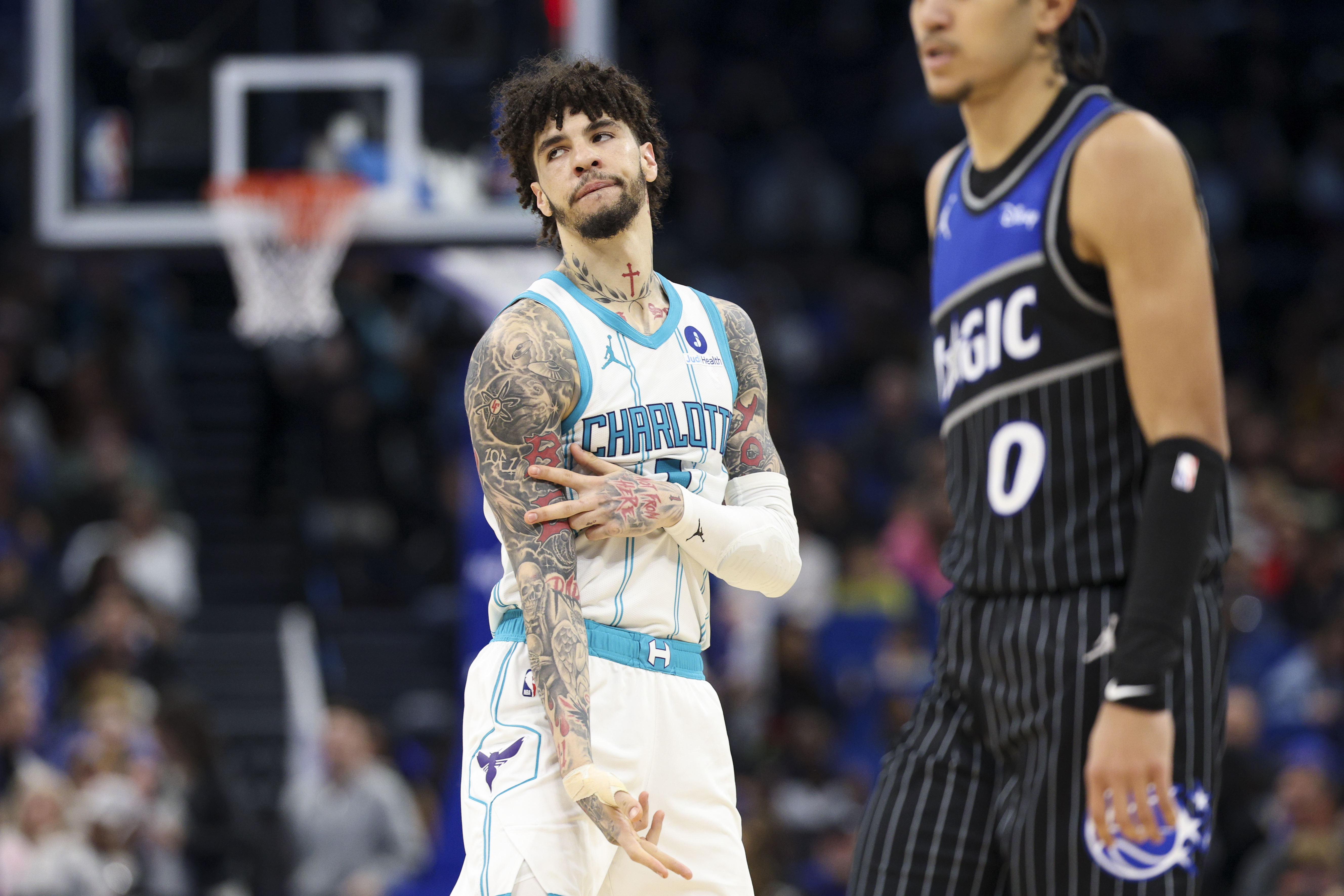 Encore jetlagué, le Magic prend une fessée contre les Hornets