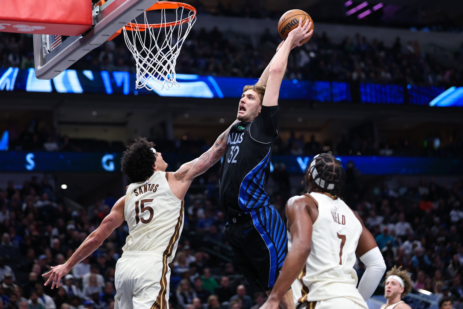 Le 4 à la suite des Mavericks face aux Warriors